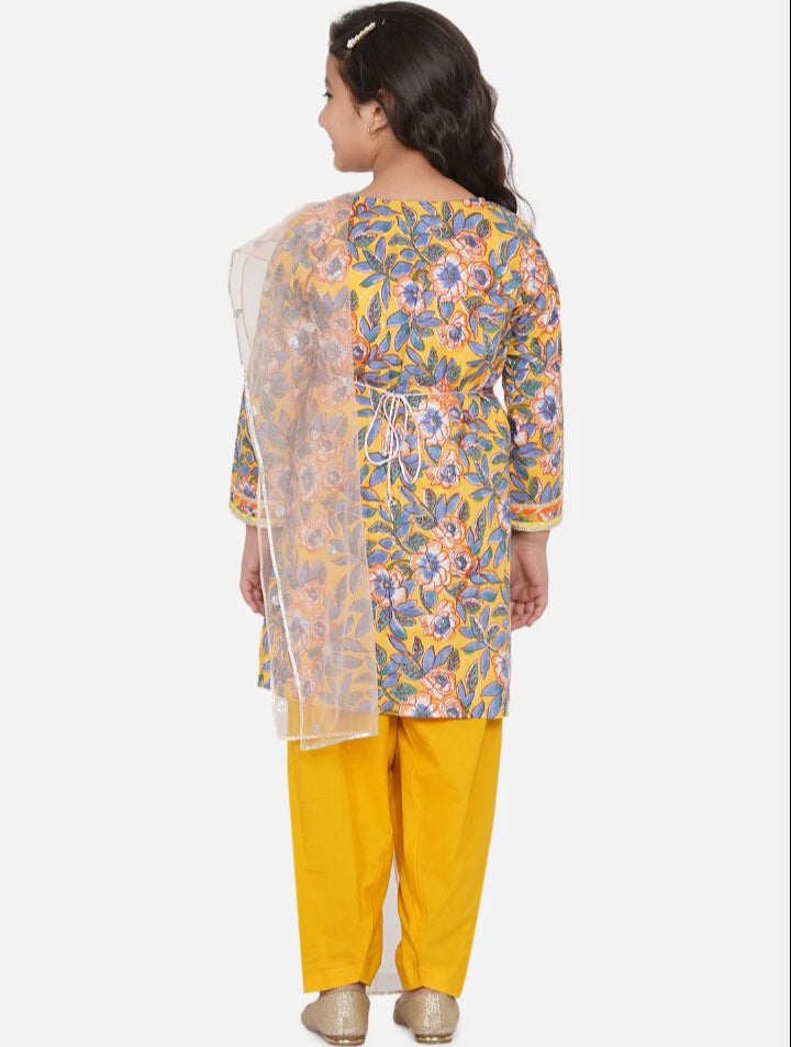 Girls Floral Shalwar Kameez